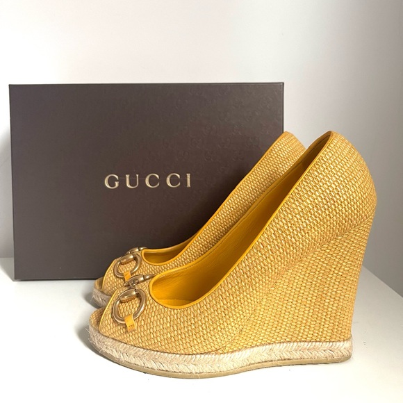 AUTHENTIC GUCCI YELLOW WEDGES - Picture 4 of 15